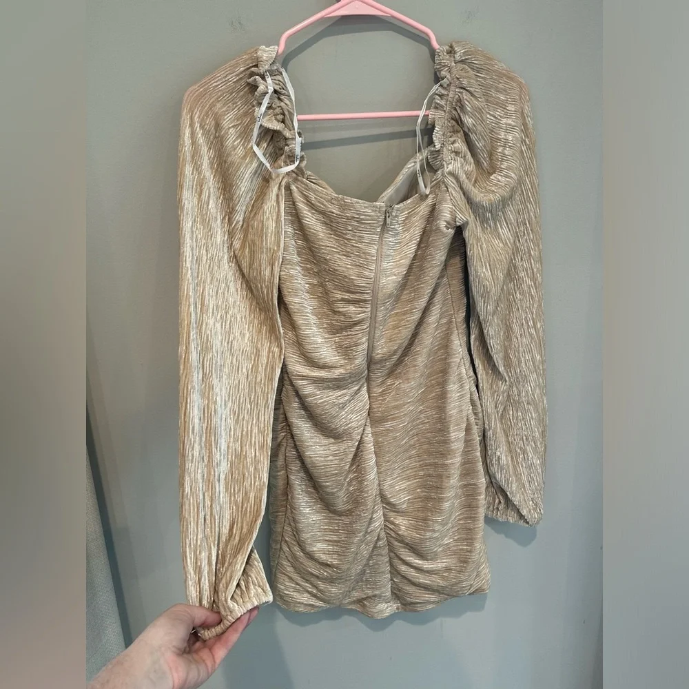 Lulus new with tags size medium celebrate me velvet - Picture 4 of 8